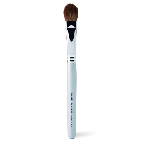 Daniel Sandler EYESHADOW 1 BRUSH – Superweiche Naturhaarborsten für makellose Lidschatten-Applikation – Handtaschengröße, Reisefreundlicher Make-up Pinsel – Ausgezeichnete Qualität von Daniel Sandler