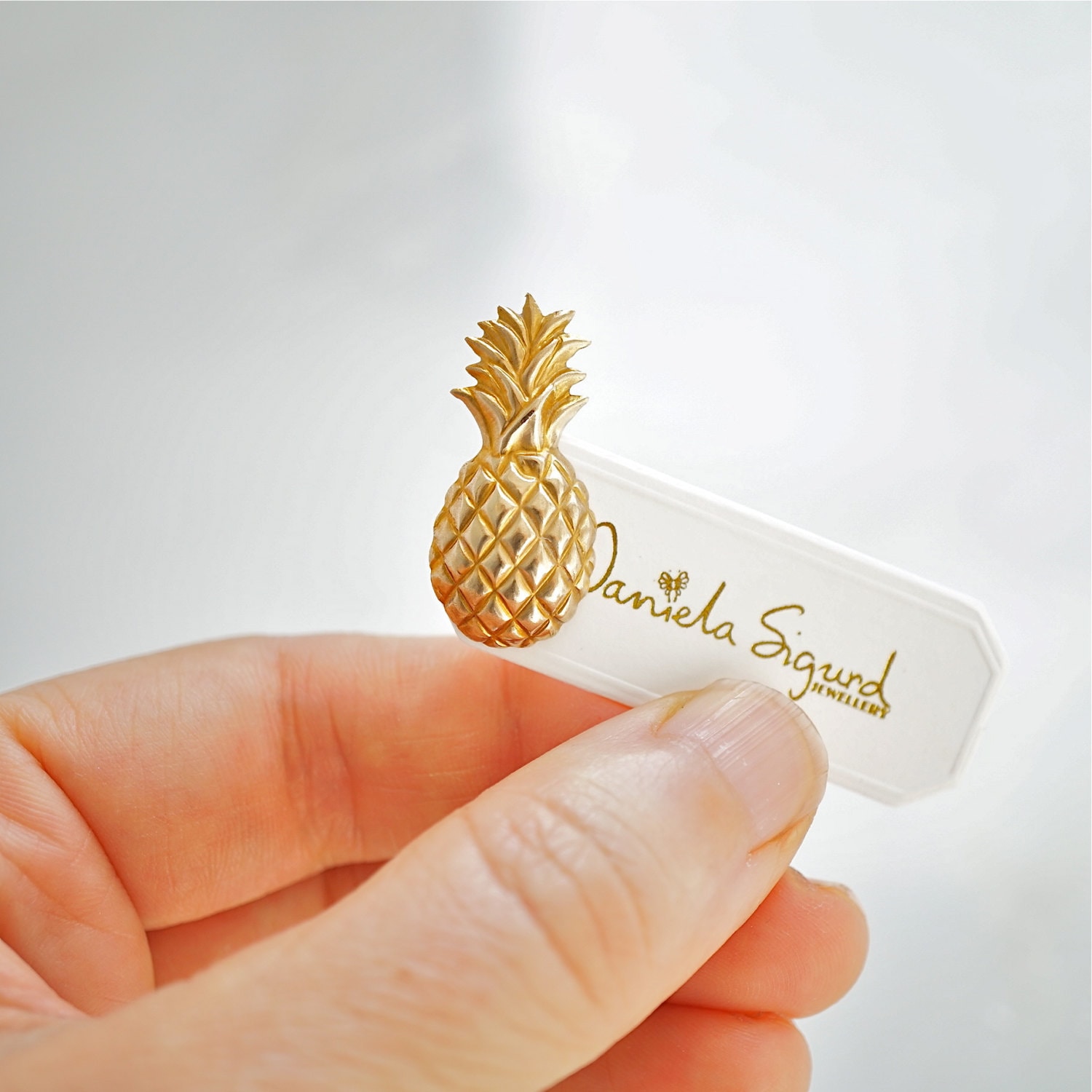 Ananas Anstecknadel Messing Brosche Ananas Anstecknadel Messing Brosche von DanielaSigurd