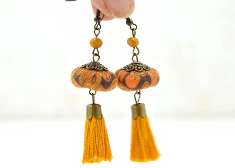 Gelbe Quastenohrringe, Boho Quasten Ohrringe, Handgemachte Original Quastenohrringe von DanielabarbieriCo