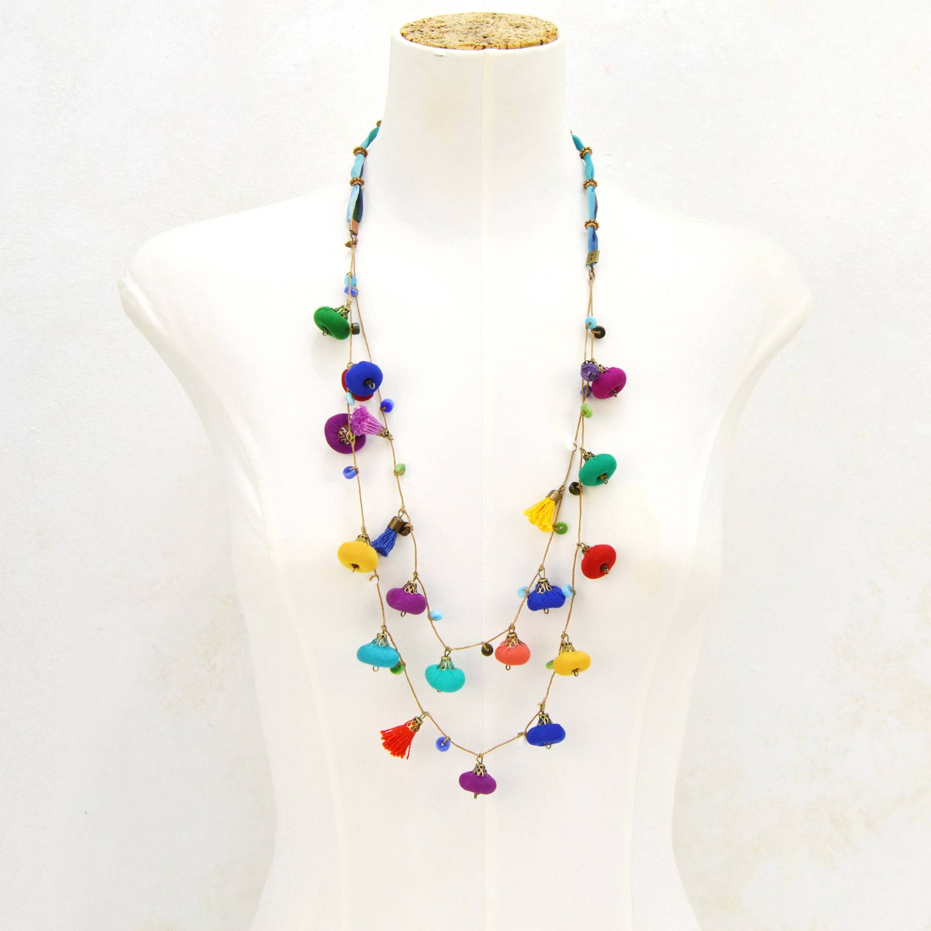 Vollfarbige Perlenkette, Mehrfarbige Stoffkette, Bunte Halskette Aus Recyceltem Stoff, Moderne Perlenkette Vollfarbige Perlenkette, Mehrfarbige Stoffkette, Bunte Halskette Aus Recyceltem Stoff, Moderne Perlenkette von DanielabarbieriCo