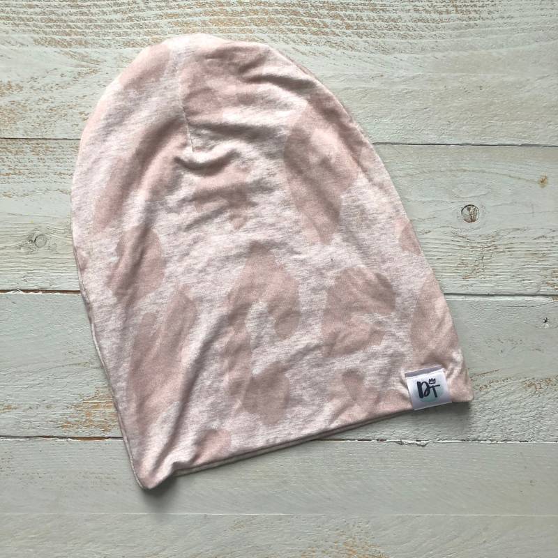 Beanie Mütze/ Leoparden Beanie/ Slouchy Leopard Print von DanielsThreadz
