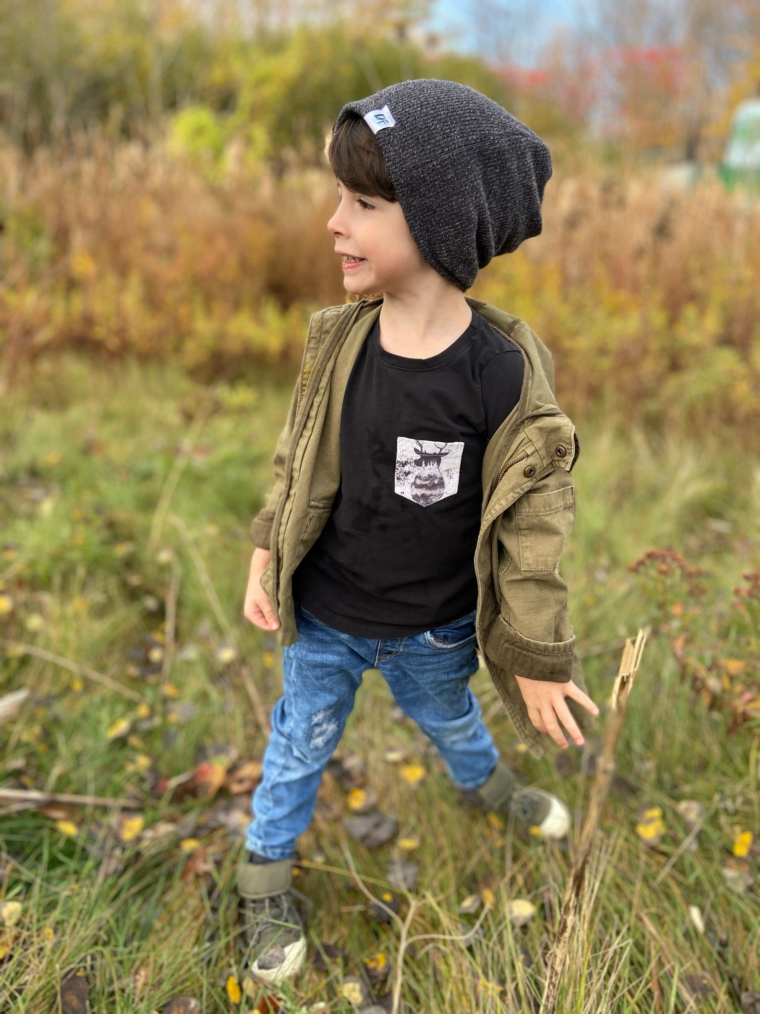 Dunkelgrau Slouchy Beanie - Handgemachte Polyester-Mischung, Erwachsene & Kinder von DanielsThreadz