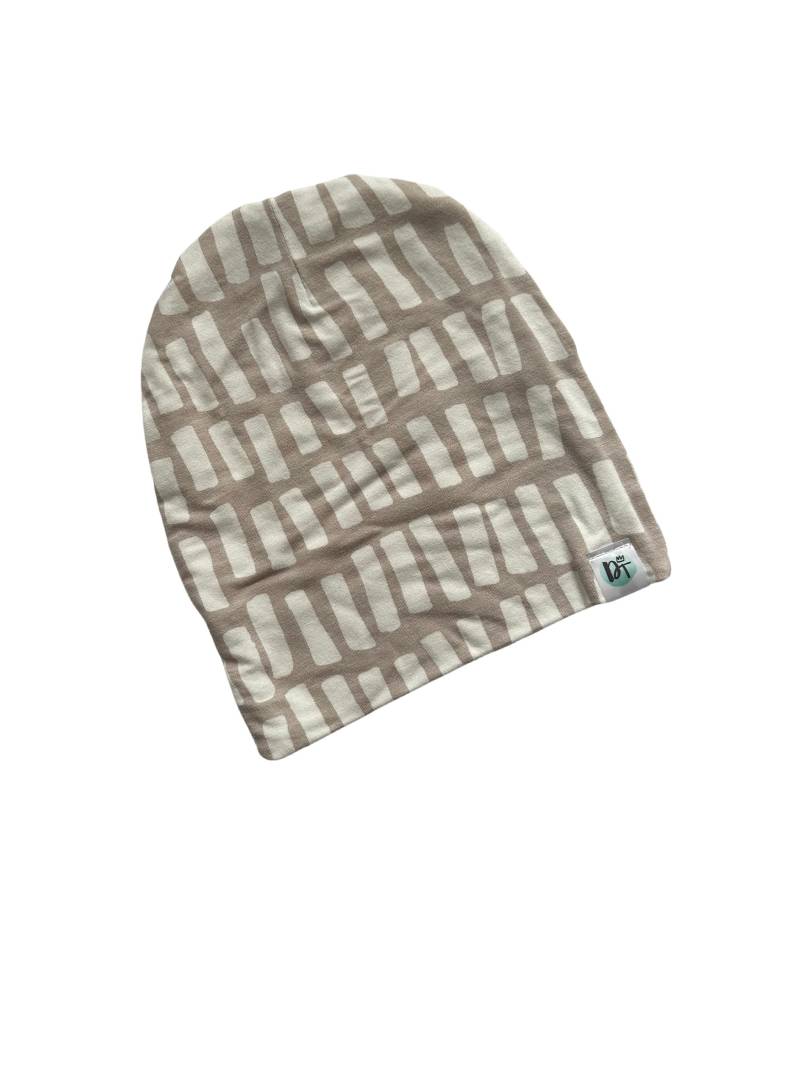 Slouch Beanie, Tie Dye Hipster Mütze, Slouchy Kleinkind Mütze - Stöcke & Steine von DanielsThreadz