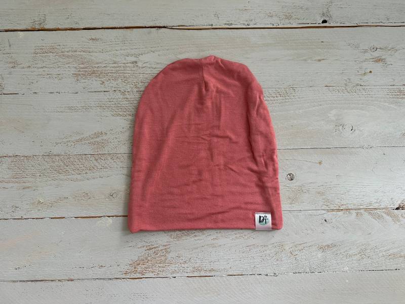 Slouchy Beanie, Rosa Hipster Baby Mädchen Trendige Mütze, - Dusty Old Rose von DanielsThreadz