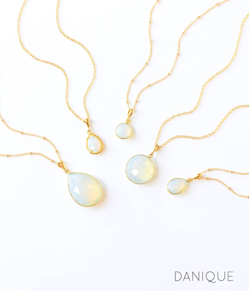 Oktober Geburtsstein Halskette, Opalite Teardrop Opal Edelstein Geburtstagsgeschenke Für Brautjungfer Geschenke Ihren Feueropal Schmuck von DaniqueJewelry