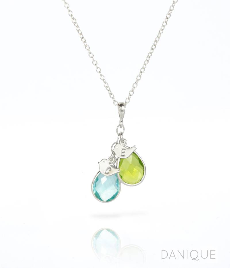 Personalisierte Mütter Halskette Mit Geburtssteinen Und Baby Vogel Anhängern Benutzerdefinierte Initial Silber Oder Gold Familie Birthstone von DaniqueJewelry