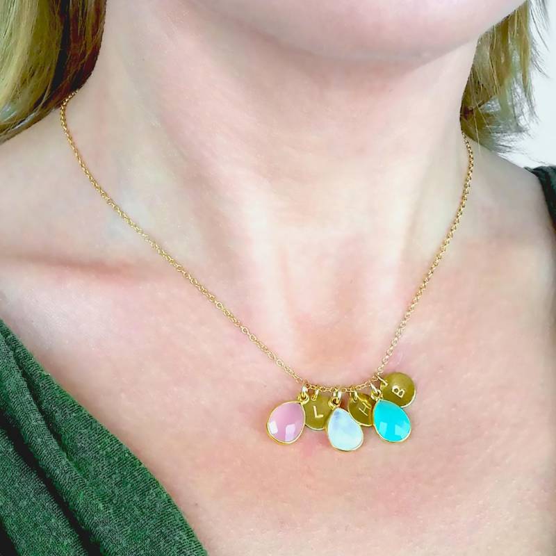 Personalisierte Mutter Charm Halskette Mit Geburtssteine & Anfangsscheiben Silber Oder Gold Individuelle Oma Weihnachtsgeschenk von DaniqueJewelry