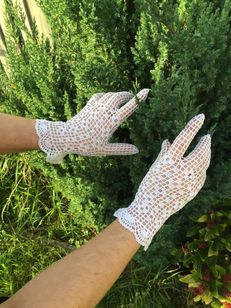 Elegantes Weißes Häkelhandschuhe, Paar, S/M, 100% Baumwolle Elegantes Weißes Häkelhandschuhe, Paar, S/M, 100% Baumwolle von DanisCraftsUK