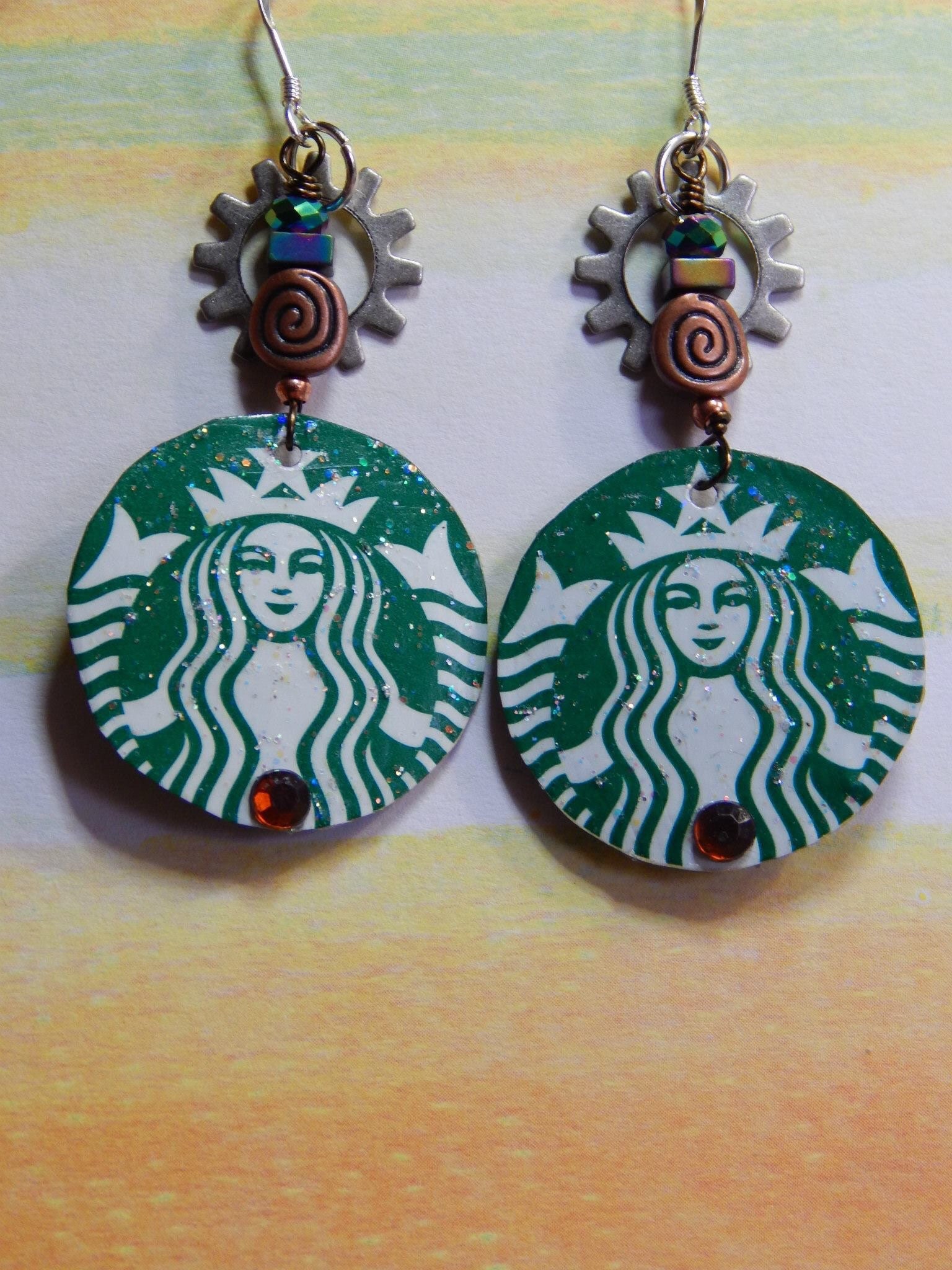 star Bucks Ohrstecker, Recycelte Mützen Kaffee Ohrstecker von DannenbroukJewelry