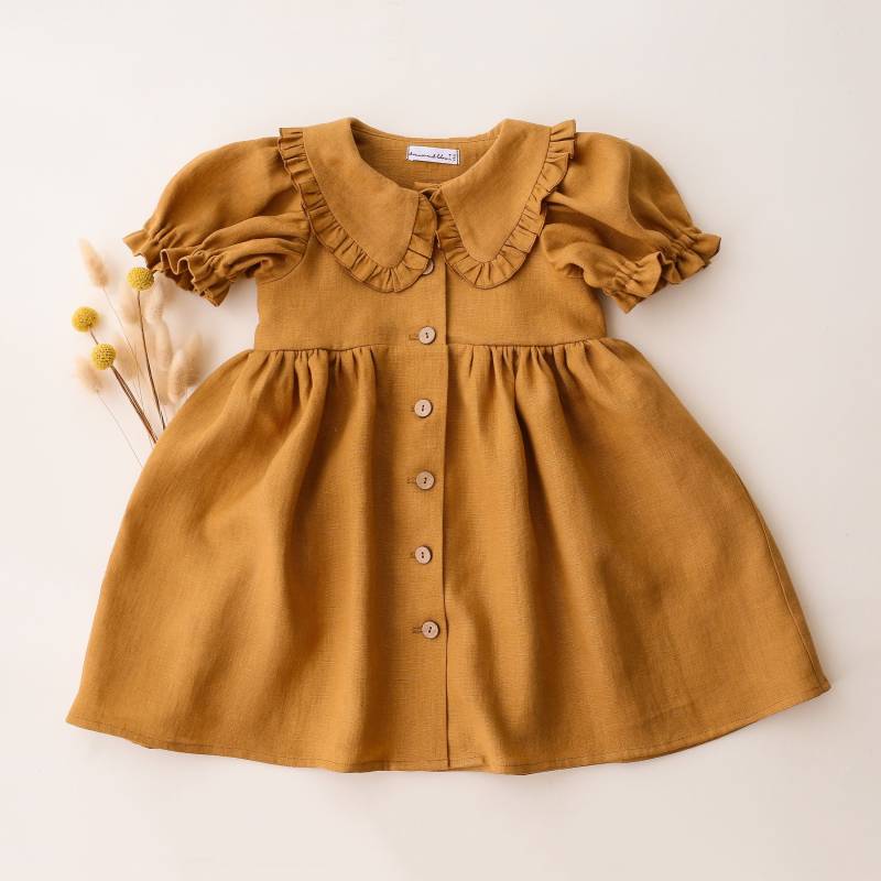 Leinen Kurzarm Rüschenkragen Kleid Für Mädchen | Farbe Senf von DannieandLilou