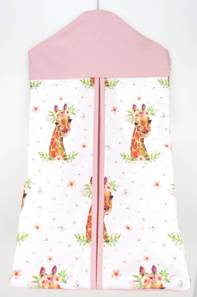 Windel-Stacker - Mit Mädchen Giraffe Floralen Stirnband Windel-Stacker - Mit Mädchen Giraffe Floralen Stirnband von Danoah