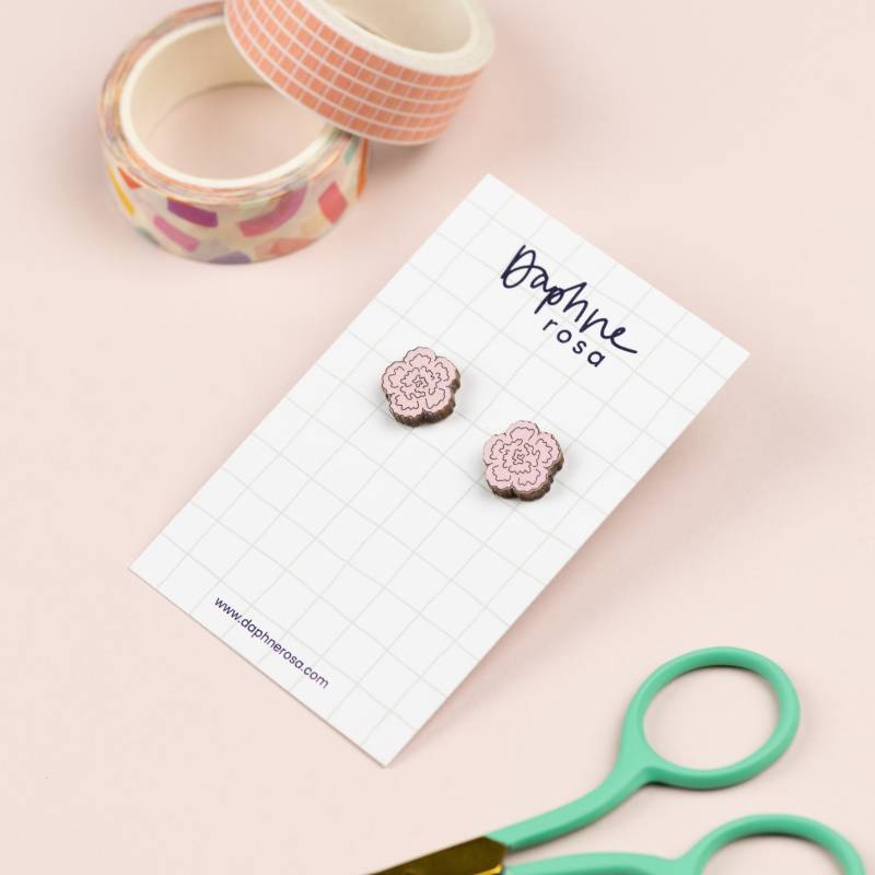 Geburtsblumenohrringe Aus Holz - Januar Geburtstag Nelke Geburtsblumenohrringe Aus Holz - Januar Geburtstag Nelke von DaphneRosa