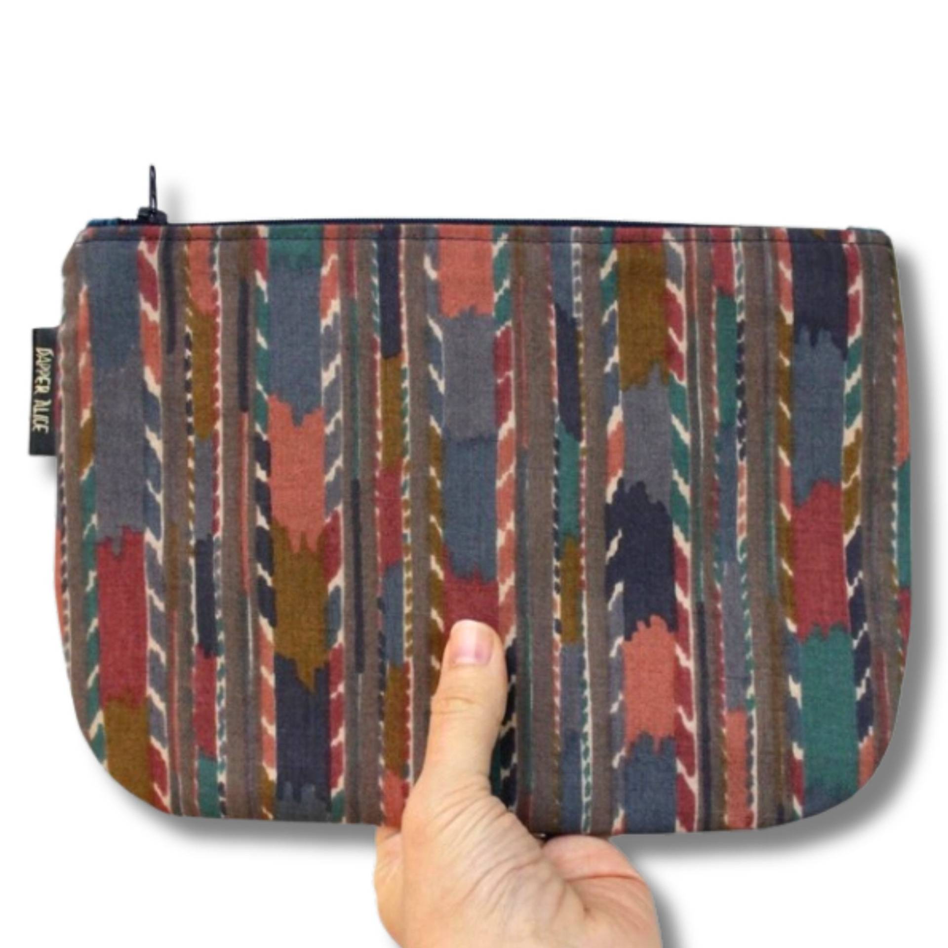 Vintage Liberty Vicuna Wolle Schminktasche, Federmäppchen Oder Reißverschlussbeutel. Ikat, Zebak Style Retro 90S Kosmetiktasche/ Geldbeutel Mit Vintage Liberty Vicuna Wolle Schminktasche, Federmäppchen Oder Reißverschlussbeutel. Ikat, Zebak Style Retro 90S Kosmetiktasche/ Geldbeutel Mit von DapperAlice