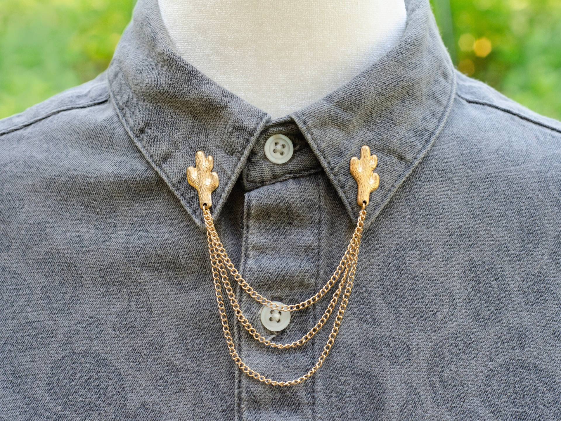 Gold Kaktus Kragen/Cardigan Clip Gold Kaktus Kragen/Cardigan Clip von DapperandSwag