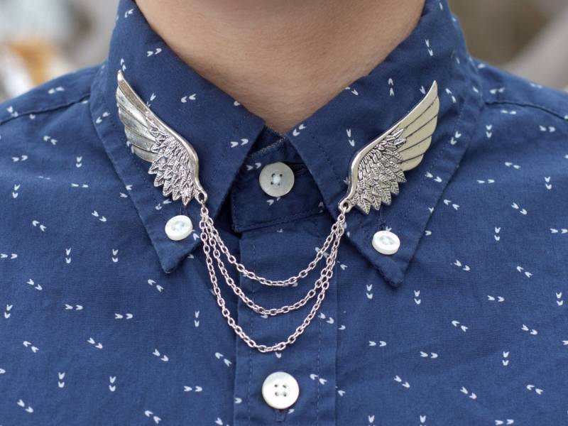 Große Silberfarbene Vogel Flügel Kragen Clip Kette Große Silberfarbene Vogel Flügel Kragen Clip Kette von DapperandSwag