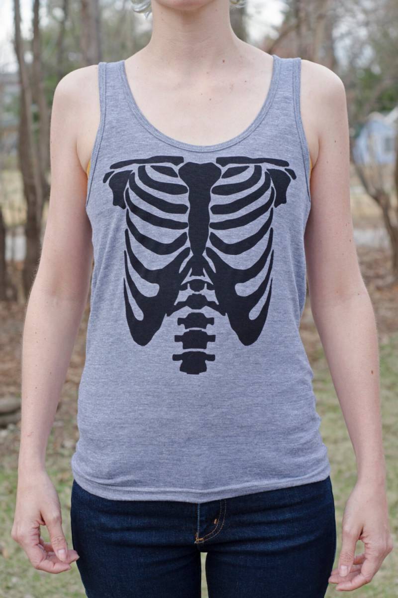 Letzte Chance - Ribcage Skeleton Siebdruck-Tanktop Letzte Chance - Ribcage Skeleton Siebdruck-Tanktop von DapperandSwag