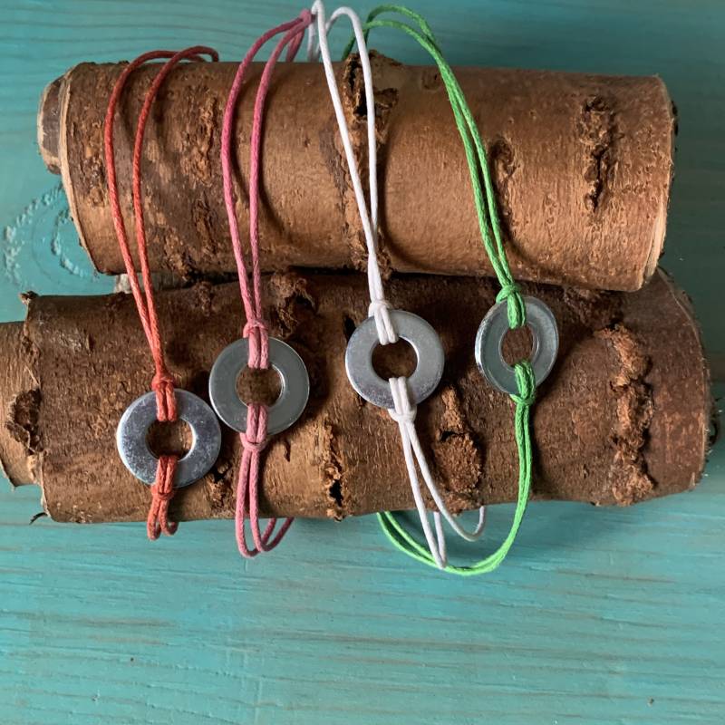 Auf Bestellung Gefertigt. Wort Des Jahres Optionen Und Personalisierung von DarbysTreehouse