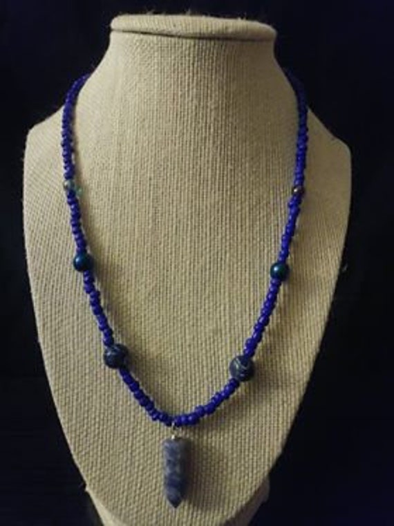 Sodalithhalskette von DarceVaderEmporium