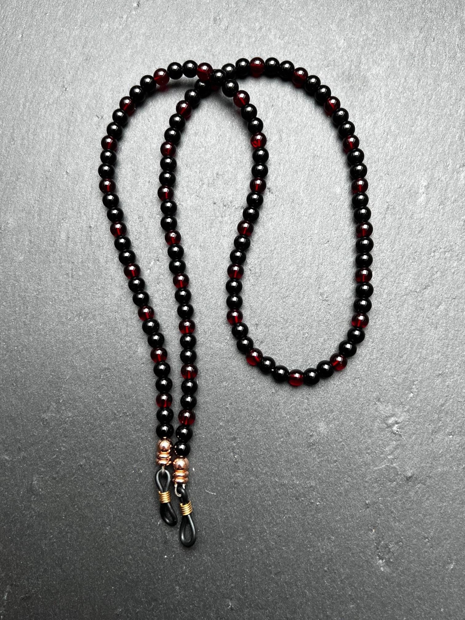 Dark Passion - Brillenkette in Schwarz & Rot Mit Onyx Und Glasperlen Roségold Brillenband Statement Accessoire 6 Mm Handmade von DarkAngelSchmuck