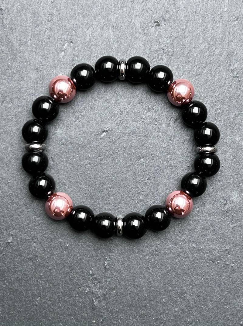 Rebel Rose - Biker Armband Mit Onyx & Rosa Hämatit Rockerschmuck in Schwarz Und Rosa Statement Edelsteinarmband Handmade 10 Mm von DarkAngelSchmuck