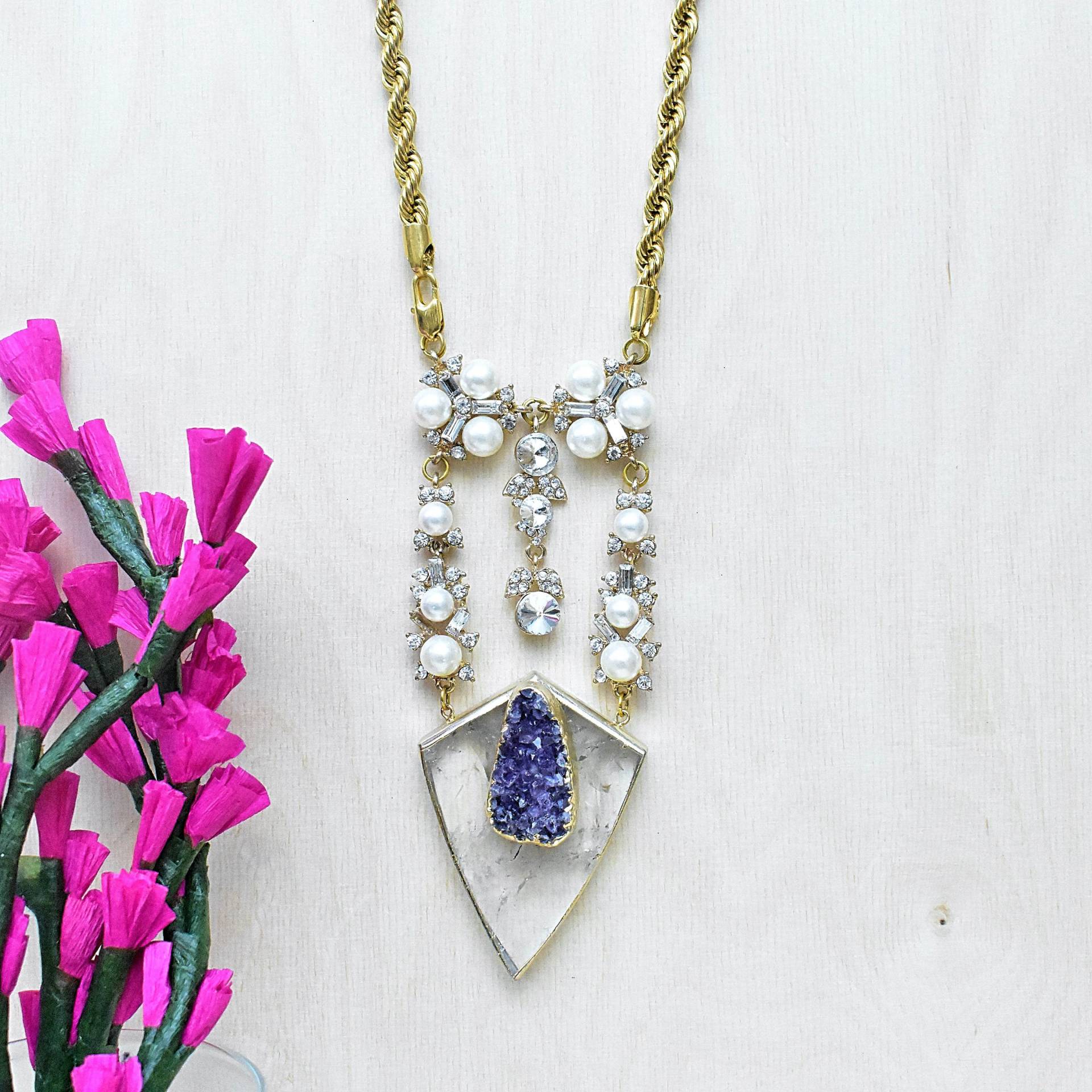 Rauchquarz & Amethyst Druzy Halskette Gold Perle Kristall Statement Schmuck Rauchquarz & Amethyst Druzy Halskette Gold Perle Kristall Statement Schmuck von DarkEdgeJewelry
