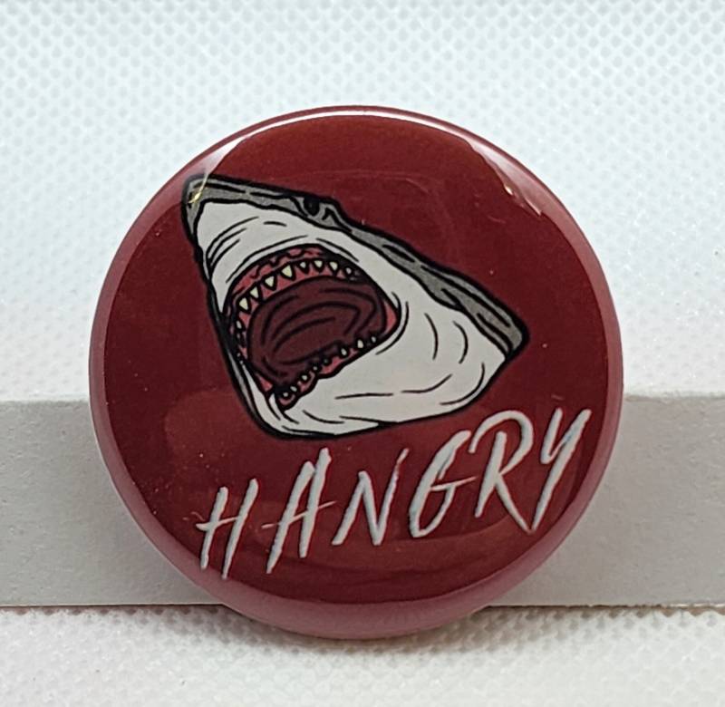 Haiknopf - Hangry Anstecker Pin von DarkOwlShoppe