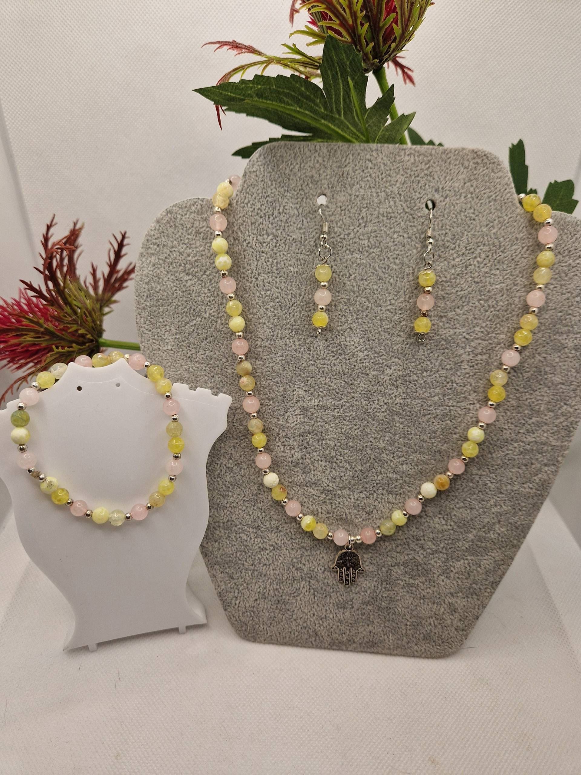 Wunderschönes Perlenschmuck Set 3Tlg. Mit Rosenquarz & Gelben Achatperlen Wunderschönes Perlenschmuck Set 3Tlg. Mit Rosenquarz & Gelben Achatperlen von DarkRoseMagic