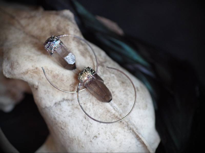 Rohe Rauchquarz Ohrstecker Elektrogeformtes Kupfer, Gothic Kristall Schmuck Rohe Rauchquarz Ohrstecker Elektrogeformtes Kupfer, Gothic Kristall Schmuck von DarkSideMagic