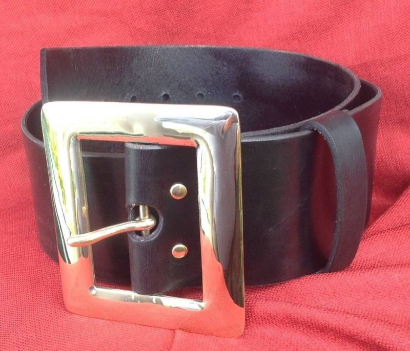 4 "Breit Hochwertiger Massiver Messing Schnallen Gürtel Für Coca Cola Santa Rennie Piraten Sca Larp 4 "Breit Hochwertiger Massiver Messing Schnallen Gürtel Für Coca Cola Santa Rennie Piraten Sca Larp von DarkVictoryArmory