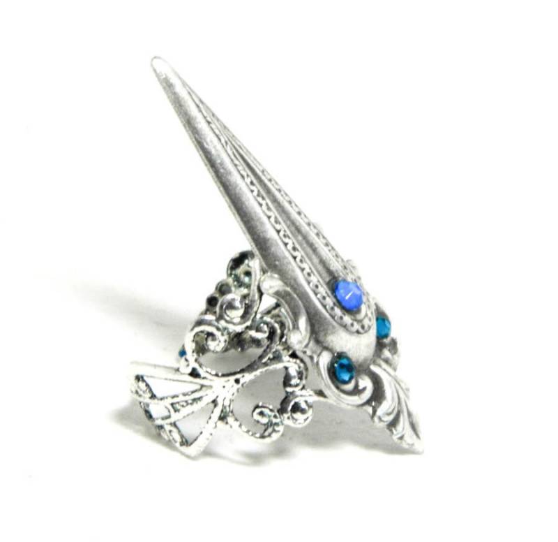 Gothic Spike Ring Silberfiligran, Saphir - & Türkisstrasssteine Gothic Spike Ring Silberfiligran, Saphir - & Türkisstrasssteine von DarkenroseJewellery