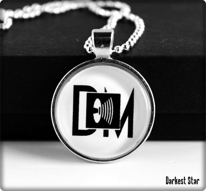 Depeche Mode Anhänger, Musik Für Die Massen, Fan Schmuck von DarkestStarJewelry