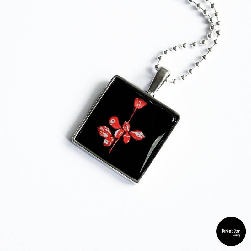 Depeche Mode Schmuck, Violator Anhänger, Rosen Halskette, Genieße Die Stille, Fan Art von DarkestStarJewelry