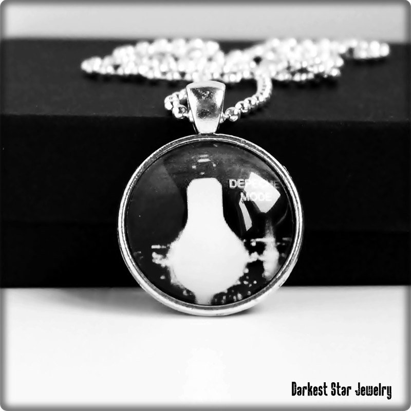 Depeche Mode Schmuck, in Deinem Zimmer, Devotional Anhänger von DarkestStarJewelry