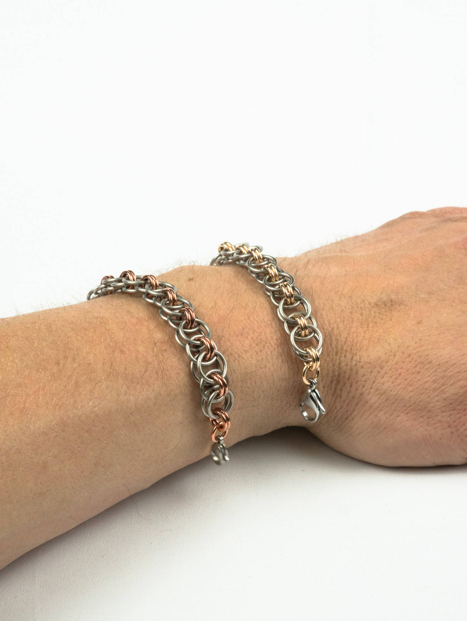 Helmchain Armband Aus Titan Und Kupfer Oder Bronze Helmchain Armband Aus Titan Und Kupfer Oder Bronze von Darknightchainmaille