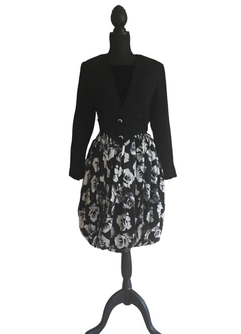 Vintage Schwarzes Partykleid Aus Samt Und Seide, Bubble-style-Kleid von DarlingDawnVintage