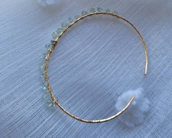 Rohes Aquamarin Armband 14K Rose Gold Gefüllter Armreif Mit Diamant von DarlingGolightly