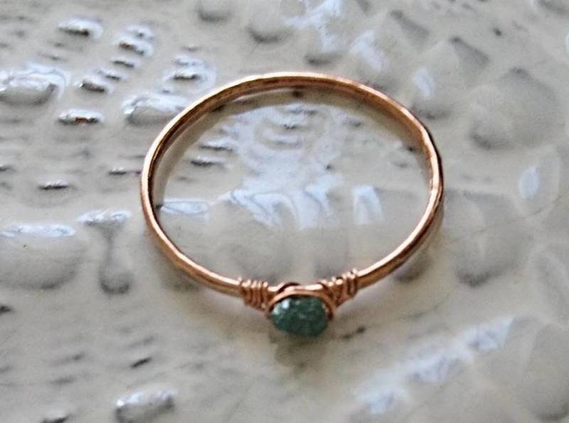 Rustikaler Rohdiamant Solitär Ring April Geburtsstein von DarlingGolightly