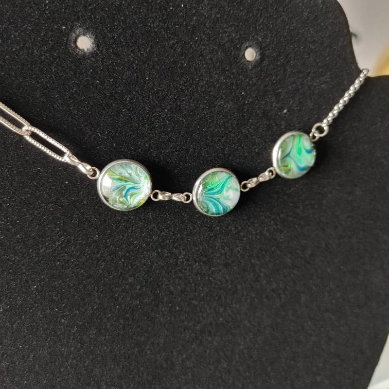 Halskette Mit Cabochons Grün, Silber/Fluid Art Acrylic Pouring Jewelry Cabochonschmuck Schmuck Halskette Mit Cabochons Grün, Silber/Fluid Art Acrylic Pouring Jewelry Cabochonschmuck Schmuck von DasKreativchaos