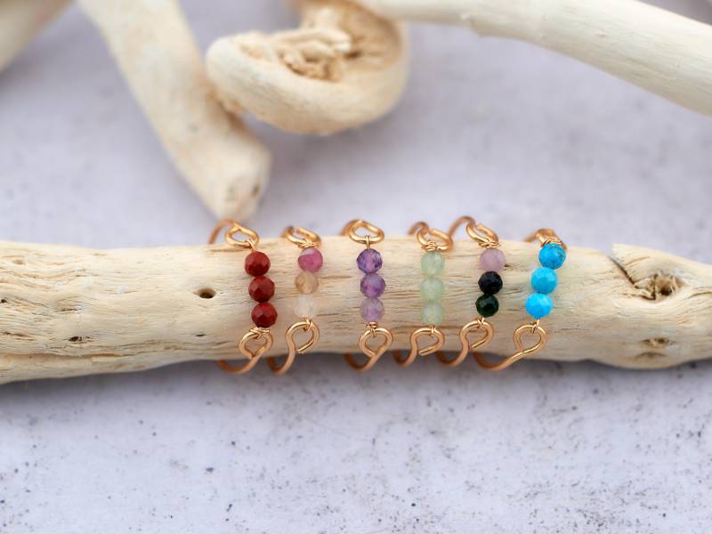 Ring Aus Kupferdraht Mit 3-Edelsteinen Kleinigkeit Amethyst Roter Jaspis Turmalin Howlite Grüner Aventurin von DasPerlenstuebchenDe