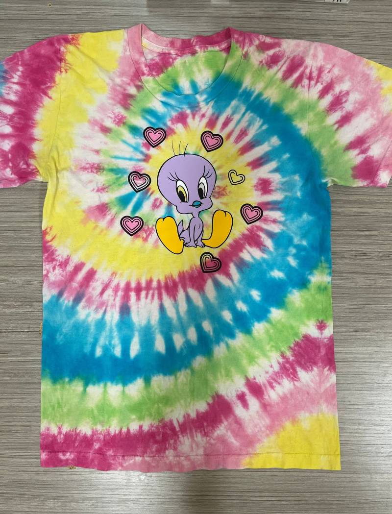 Kleine Unisex | Lila Tweety Tie-Dye Kleine Unisex | Lila Tweety Tie-Dye von DaseeStarr