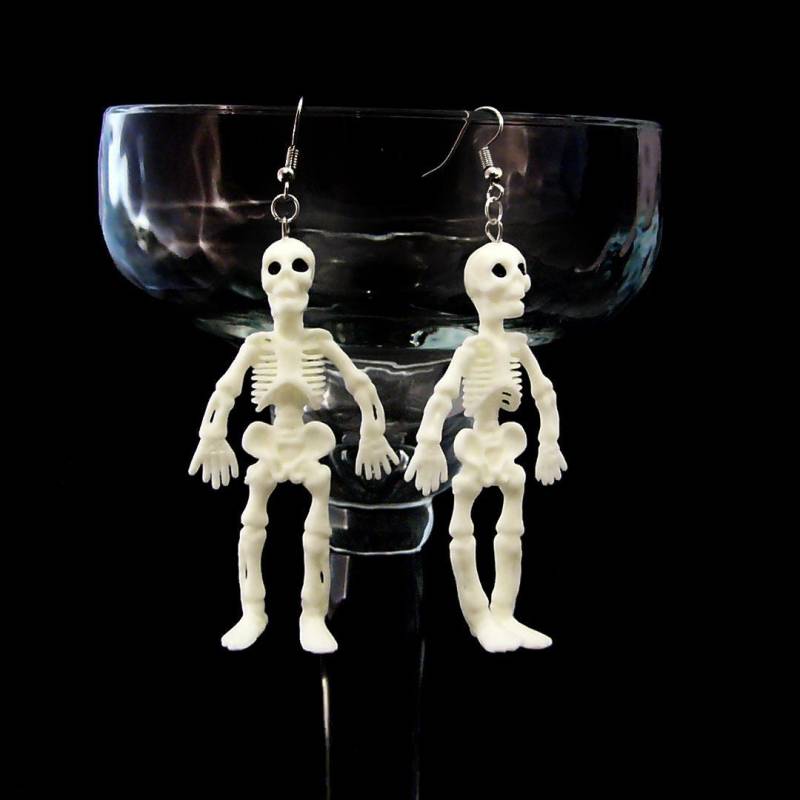 Skelett Trockene Knochen Ohrringe Skelett Trockene Knochen Ohrringe von DashOfFun