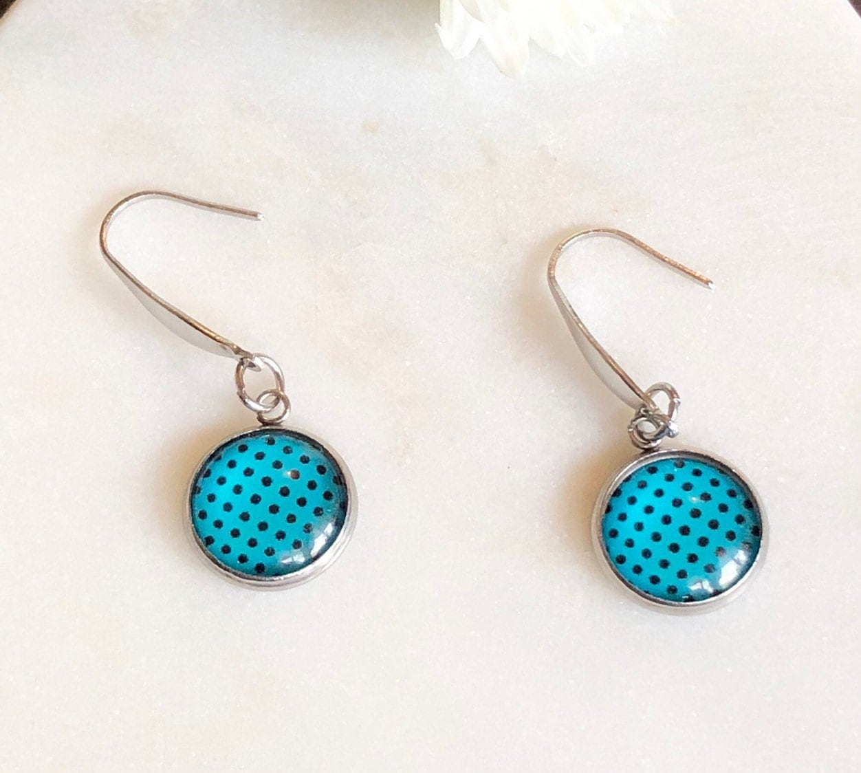 Blaue Polka Dot Ohrringe - Hypoallergene Blauer Schmuck Blaue Polka Dot Ohrringe - Hypoallergene Blauer Schmuck von DashesDesign