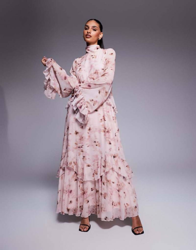 Daska - Hochgeschlossenes Maxikleid in Rosa mit Blumenmuster und mehrlagigen Rüschen von Daska