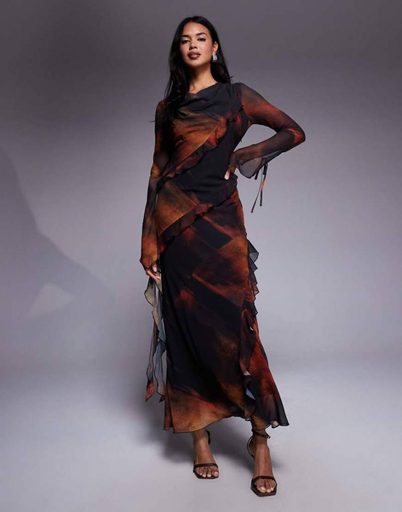 Daska - Maxikleid aus Chiffon mit abstraktem Print in Orange und Rüschendetail-Bunt von Daska