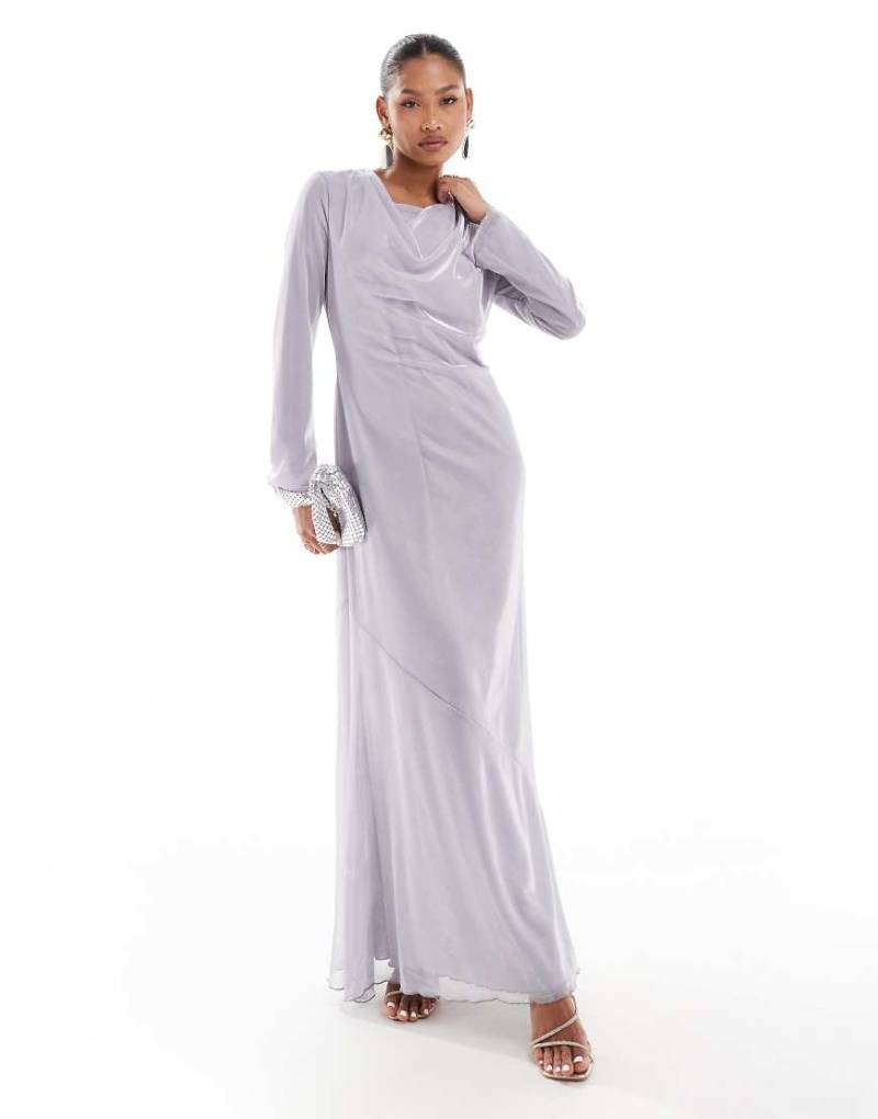 Daska - Maxikleid in Silber-Metallic mit Wasserfallkragen von Daska