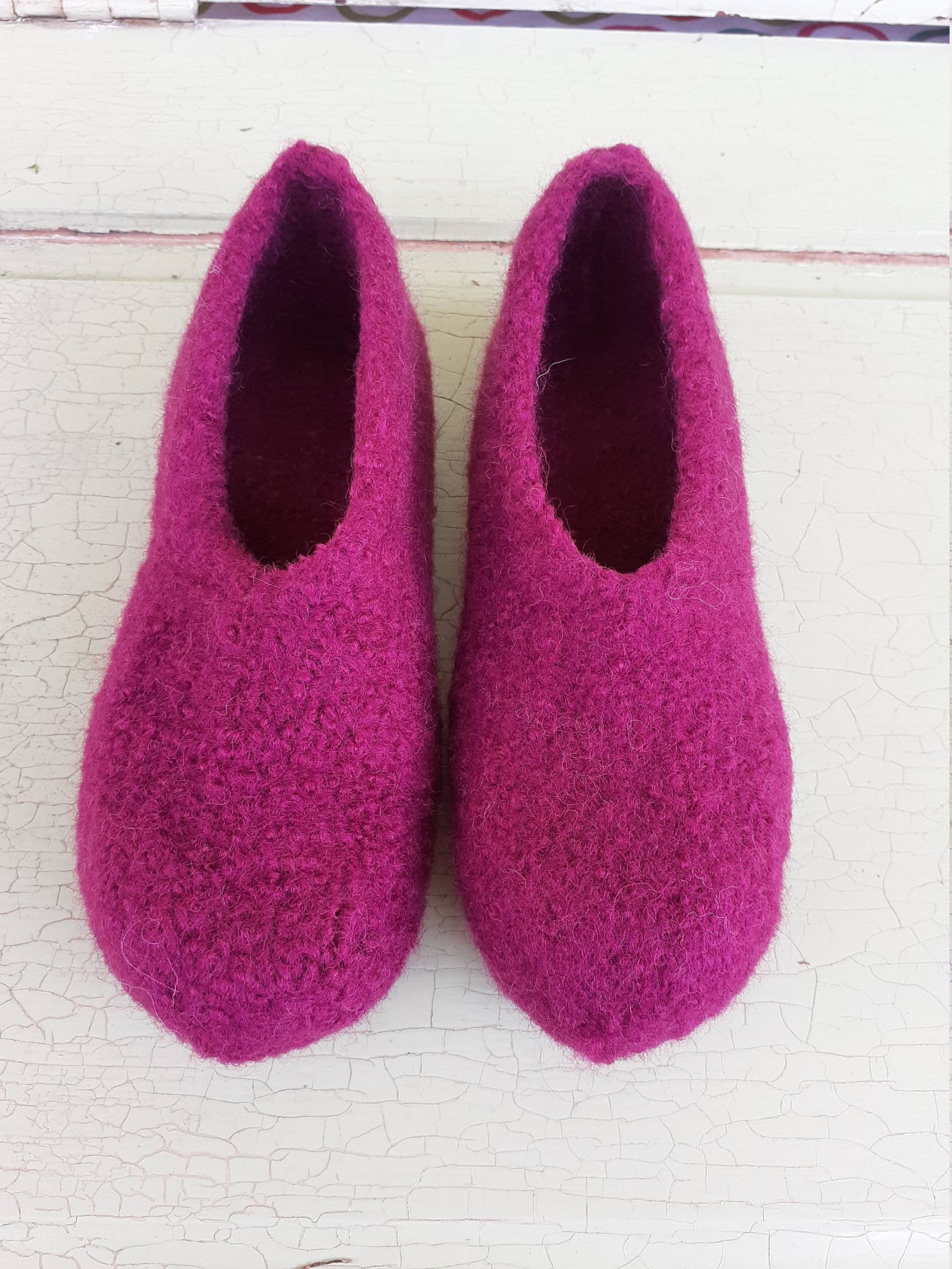 Filzschuhe Für Kinder Und Erwachsene , Beerefarben in Allen Größen Bestellbar von DaskunterbunteSchaf