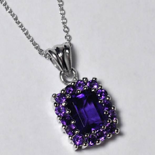 Lila Amethyst Cluster Anhänger Halskette Sterling Silber Womens, Februar Birthstone Natürlichen Edelstein Schmuck, Mutter Frau Geschenk Für Sie von DasmanJewelry