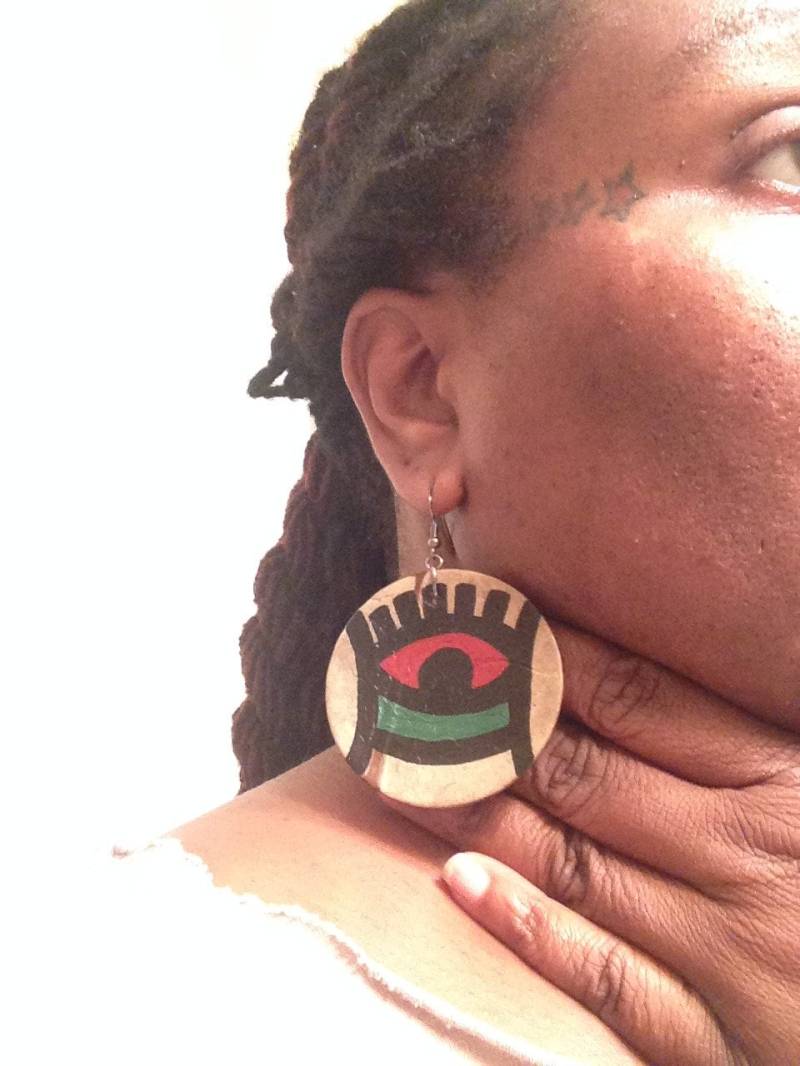 Handbemalte Adinkra Kokosnussschalen Ohrringe - Wohnort Santann Allsehendes Auge Gottes Allmacht von DaughterOfTheFates