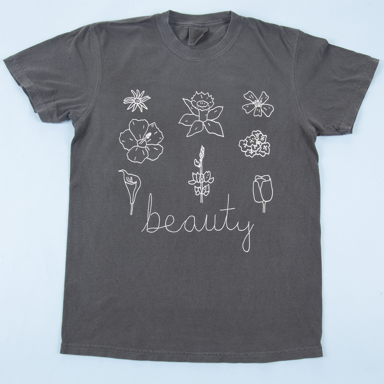 Beauty T-Shirt von DavesClubHouse