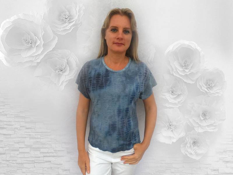 Jeans-Farben T-Shirt in M Bis Xxl Plus-Size, Extra Big - Knitterfrei- Urlaubs-Shirt Mit Überschnittenen Ärmeln Handgefertigtes Unikat von DavidovStoffDesign